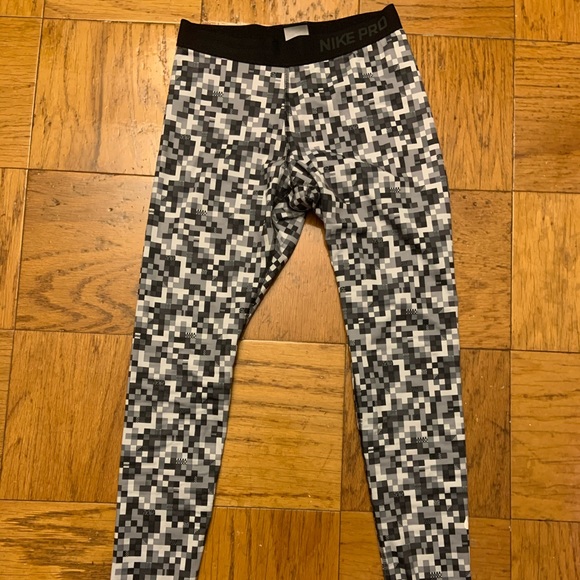 NIKE PRO LEGGINGS - Picture 1 of 4